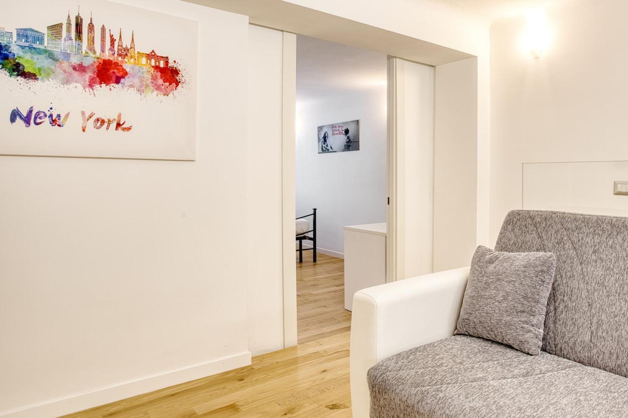 Walk To Navigli - Via Gola - 2 Bedrooms Apt Milan Luaran gambar