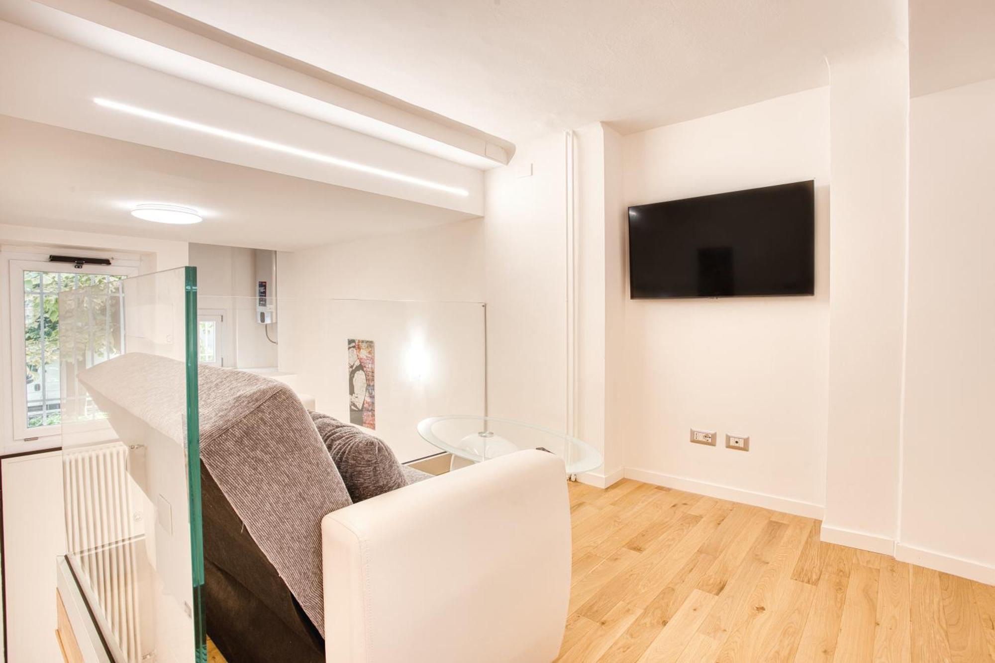 Walk To Navigli - Via Gola - 2 Bedrooms Apt Milan Luaran gambar